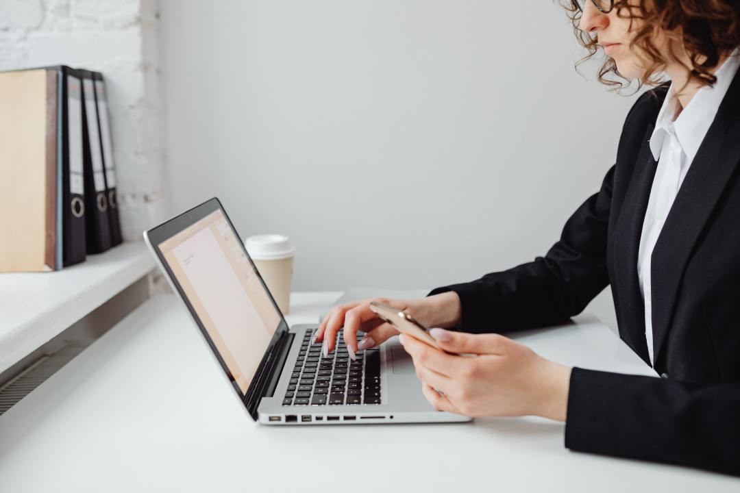 新鄉(xiāng)青峰百度推廣優(yōu)化小技巧 ，讓搜索Ocpc成本爆降，效果翻倍！